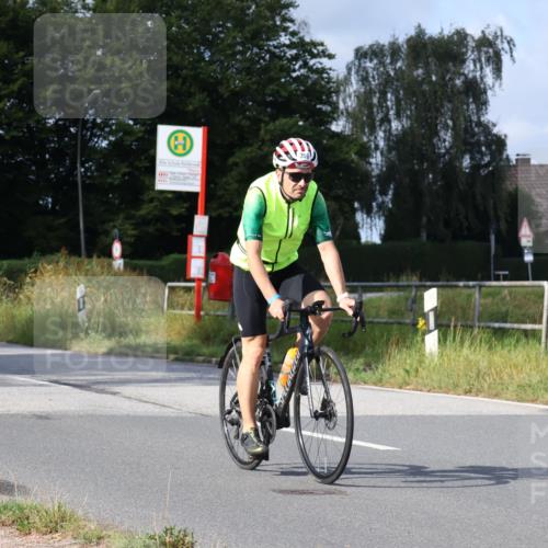25.08.2024 - Elbe Triathlon Hamburg Fuchs,  Jonas http://msf.ph/oto/6853837 25.08.2024 10:04:19 Radfahren 356, 371, 350 meine-sportfotos.de