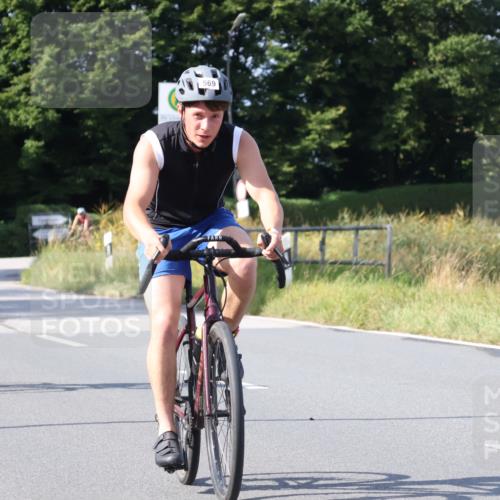 25.08.2024 - Elbe Triathlon Hamburg Fuchs,  Jonas http://msf.ph/oto/6853865 25.08.2024 10:37:32 Radfahren 660, 767, 700, 611, 569, 652, 639 meine-sportfotos.de