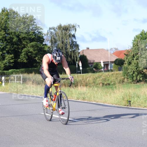 25.08.2024 - Elbe Triathlon Hamburg Fuchs,  Jonas http://msf.ph/oto/6853876 25.08.2024 09:17:42 Radfahren 1851, 289, 323 meine-sportfotos.de