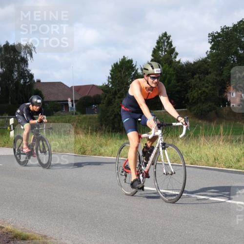 25.08.2024 - Elbe Triathlon Hamburg Fuchs,  Jonas http://msf.ph/oto/6853886 25.08.2024 10:04:22 Radfahren 356, 371, 350, 549 meine-sportfotos.de