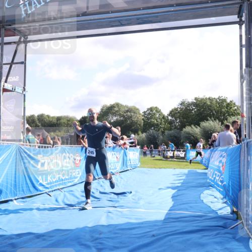 25.08.2024 - Elbe Triathlon Hamburg H.Heesch http://msf.ph/oto/6853948 25.08.2024 10:51:07 Ziel 245 meine-sportfotos.de
