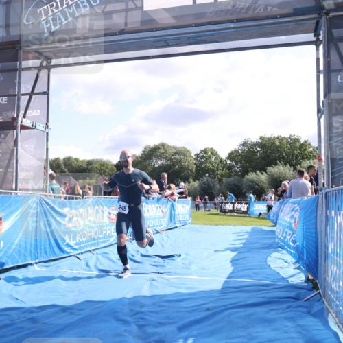 25.08.2024 - Elbe Triathlon Hamburg H.Heesch http://msf.ph/oto/6853951 25.08.2024 10:51:07 Ziel 245 meine-sportfotos.de