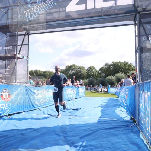 25.08.2024 - Elbe Triathlon Hamburg H.Heesch http://msf.ph/oto/6853955 25.08.2024 10:51:07 Ziel 245 meine-sportfotos.de