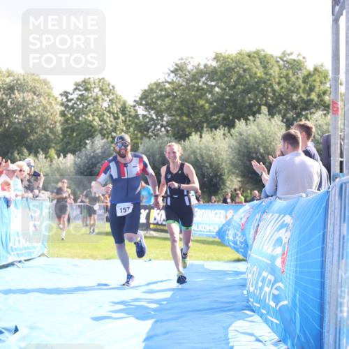 25.08.2024 - Elbe Triathlon Hamburg H.Heesch http://msf.ph/oto/6854000 25.08.2024 10:51:16 Ziel 114, 152, 157, 336 meine-sportfotos.de