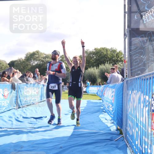 25.08.2024 - Elbe Triathlon Hamburg H.Heesch http://msf.ph/oto/6854119 25.08.2024 10:51:17 Ziel 114, 152, 157, 336 meine-sportfotos.de