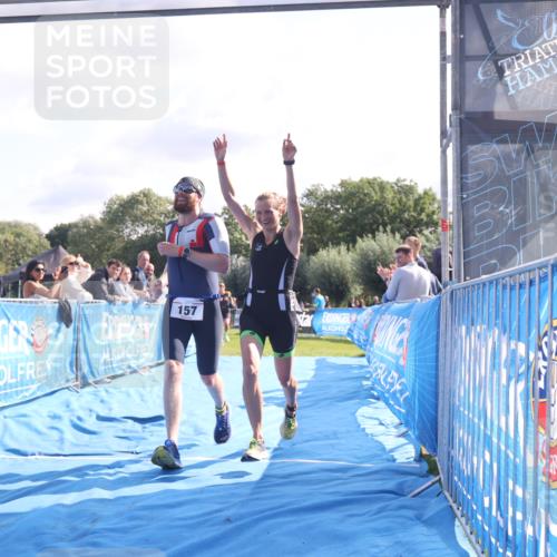 25.08.2024 - Elbe Triathlon Hamburg H.Heesch http://msf.ph/oto/6854129 25.08.2024 10:51:17 Ziel 114, 152, 157, 336 meine-sportfotos.de