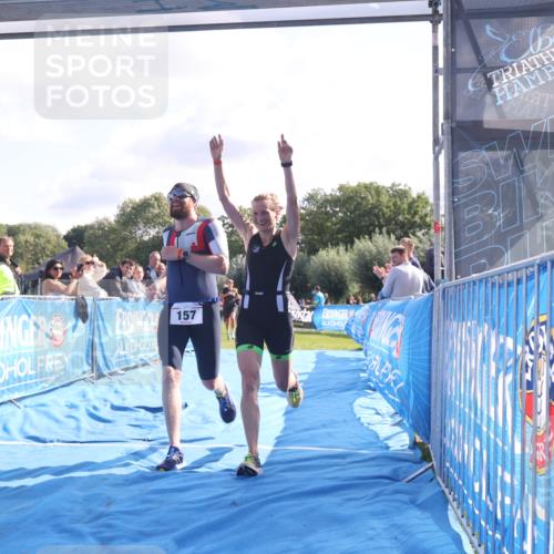25.08.2024 - Elbe Triathlon Hamburg H.Heesch http://msf.ph/oto/6854130 25.08.2024 10:51:17 Ziel 114, 152, 157, 336 meine-sportfotos.de