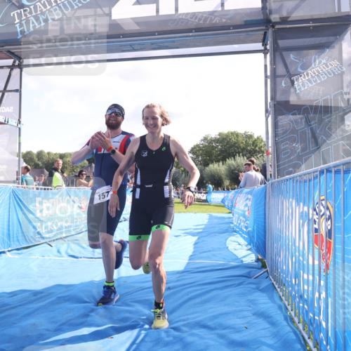 25.08.2024 - Elbe Triathlon Hamburg H.Heesch http://msf.ph/oto/6854169 25.08.2024 10:51:18 Ziel 114, 152, 157, 336 meine-sportfotos.de