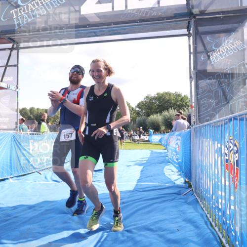 25.08.2024 - Elbe Triathlon Hamburg H.Heesch http://msf.ph/oto/6854178 25.08.2024 10:51:18 Ziel 114, 152, 157, 336 meine-sportfotos.de