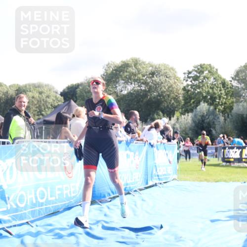 25.08.2024 - Elbe Triathlon Hamburg H.Heesch http://msf.ph/oto/6854255 25.08.2024 10:51:20 Ziel 114, 152, 157, 336 meine-sportfotos.de