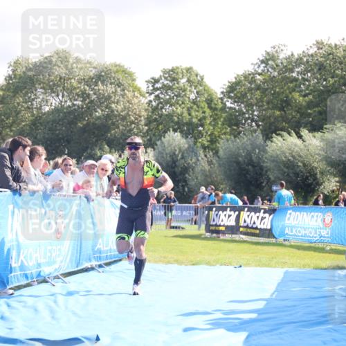 25.08.2024 - Elbe Triathlon Hamburg H.Heesch http://msf.ph/oto/6854332 25.08.2024 10:51:23 Ziel 114, 152, 157, 336 meine-sportfotos.de