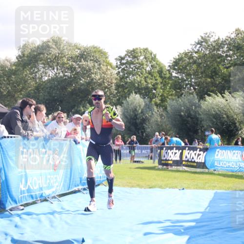 25.08.2024 - Elbe Triathlon Hamburg H.Heesch http://msf.ph/oto/6854348 25.08.2024 10:51:24 Ziel 114, 152, 157, 336 meine-sportfotos.de