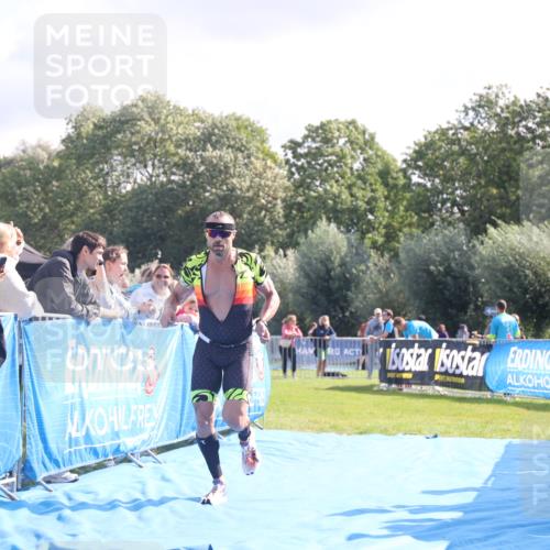 25.08.2024 - Elbe Triathlon Hamburg H.Heesch http://msf.ph/oto/6854369 25.08.2024 10:51:24 Ziel 114, 152, 157, 336 meine-sportfotos.de