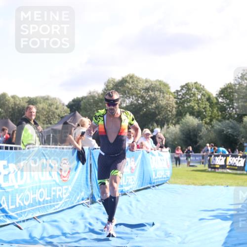25.08.2024 - Elbe Triathlon Hamburg H.Heesch http://msf.ph/oto/6854401 25.08.2024 10:51:24 Ziel 114, 152, 157, 336 meine-sportfotos.de