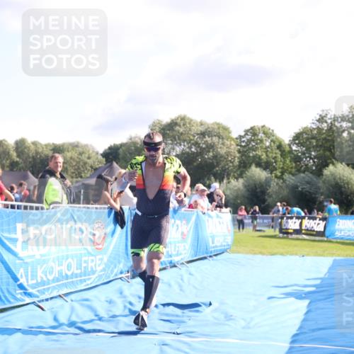25.08.2024 - Elbe Triathlon Hamburg H.Heesch http://msf.ph/oto/6854405 25.08.2024 10:51:25 Ziel 152, 336 meine-sportfotos.de