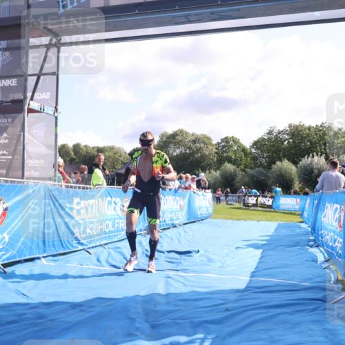 25.08.2024 - Elbe Triathlon Hamburg H.Heesch http://msf.ph/oto/6854415 25.08.2024 10:51:25 Ziel 152, 336 meine-sportfotos.de