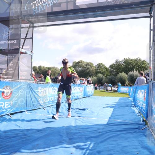 25.08.2024 - Elbe Triathlon Hamburg H.Heesch http://msf.ph/oto/6854419 25.08.2024 10:51:25 Ziel 152, 336 meine-sportfotos.de