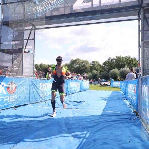 25.08.2024 - Elbe Triathlon Hamburg H.Heesch http://msf.ph/oto/6854431 25.08.2024 10:51:25 Ziel 152, 336 meine-sportfotos.de