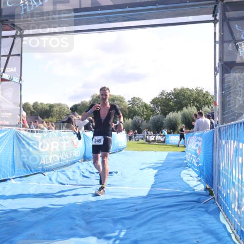 25.08.2024 - Elbe Triathlon Hamburg H.Heesch http://msf.ph/oto/6854508 25.08.2024 10:51:36 Ziel 345 meine-sportfotos.de