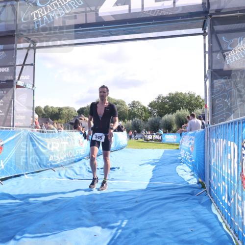 25.08.2024 - Elbe Triathlon Hamburg H.Heesch http://msf.ph/oto/6854524 25.08.2024 10:51:37 Ziel 345 meine-sportfotos.de