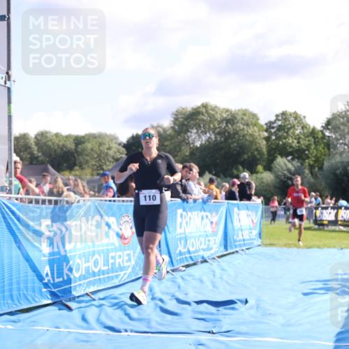 25.08.2024 - Elbe Triathlon Hamburg H.Heesch http://msf.ph/oto/6854575 25.08.2024 10:51:49 Ziel 110, 284 meine-sportfotos.de
