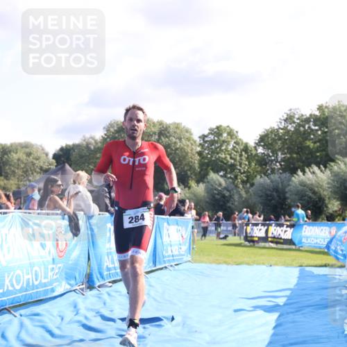 25.08.2024 - Elbe Triathlon Hamburg H.Heesch http://msf.ph/oto/6854650 25.08.2024 10:51:52 Ziel 110, 235, 284 meine-sportfotos.de