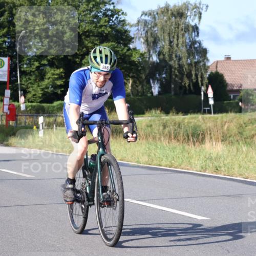 25.08.2024 - Elbe Triathlon Hamburg Fuchs,  Jonas http://msf.ph/oto/6854741 25.08.2024 09:17:49 Radfahren 289, 323, 265, 71 meine-sportfotos.de