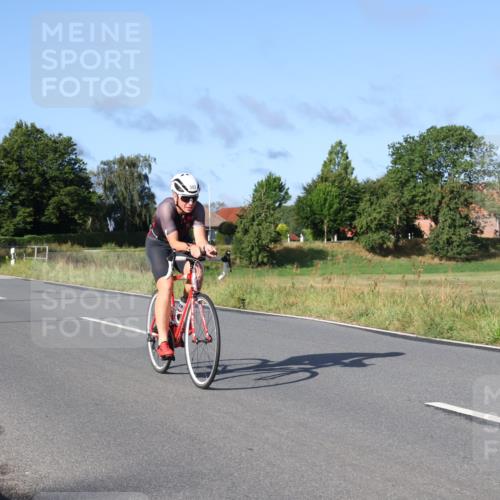 25.08.2024 - Elbe Triathlon Hamburg Fuchs,  Jonas http://msf.ph/oto/6854782 25.08.2024 09:17:51 Radfahren 323, 265, 71 meine-sportfotos.de