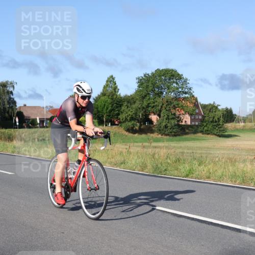 25.08.2024 - Elbe Triathlon Hamburg Fuchs,  Jonas http://msf.ph/oto/6854788 25.08.2024 09:17:51 Radfahren 323, 265, 71 meine-sportfotos.de