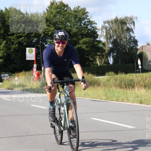 25.08.2024 - Elbe Triathlon Hamburg Fuchs,  Jonas http://msf.ph/oto/6854833 25.08.2024 10:37:36 Radfahren 569, 652, 639, 540 meine-sportfotos.de