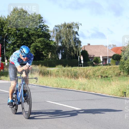 25.08.2024 - Elbe Triathlon Hamburg Fuchs,  Jonas http://msf.ph/oto/6854839 25.08.2024 09:17:55 Radfahren 265, 71, 229, 187 meine-sportfotos.de