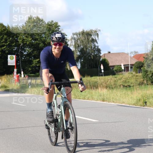 25.08.2024 - Elbe Triathlon Hamburg Fuchs,  Jonas http://msf.ph/oto/6854840 25.08.2024 10:37:36 Radfahren 569, 652, 639, 540 meine-sportfotos.de