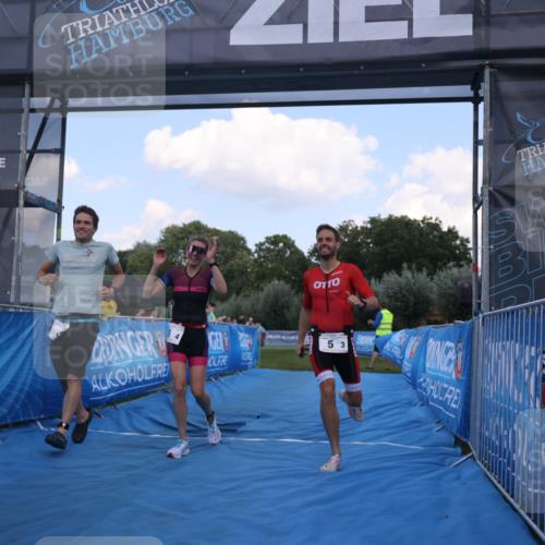 25.08.2024 - Elbe Triathlon Hamburg H.Heesch http://msf.ph/oto/6854844 25.08.2024 16:07:16 Ziel  meine-sportfotos.de