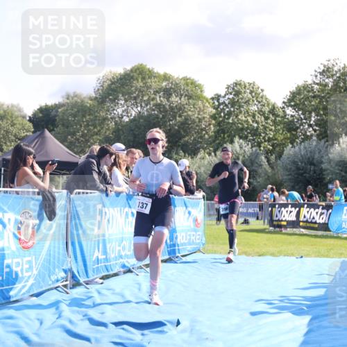 25.08.2024 - Elbe Triathlon Hamburg H.Heesch http://msf.ph/oto/6854848 25.08.2024 10:52:28 Ziel 137, 396 meine-sportfotos.de