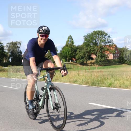 25.08.2024 - Elbe Triathlon Hamburg Fuchs,  Jonas http://msf.ph/oto/6854855 25.08.2024 10:37:37 Radfahren 569, 652, 639, 540 meine-sportfotos.de