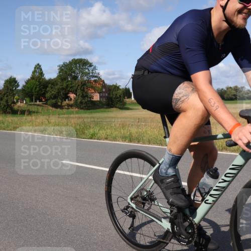 25.08.2024 - Elbe Triathlon Hamburg Fuchs,  Jonas http://msf.ph/oto/6854864 25.08.2024 10:37:37 Radfahren 569, 652, 639, 540 meine-sportfotos.de