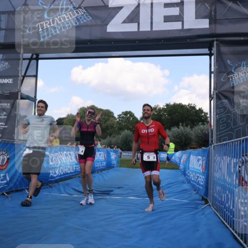 25.08.2024 - Elbe Triathlon Hamburg H.Heesch http://msf.ph/oto/6854865 25.08.2024 16:07:16 Ziel  meine-sportfotos.de