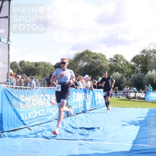 25.08.2024 - Elbe Triathlon Hamburg H.Heesch http://msf.ph/oto/6854870 25.08.2024 10:52:28 Ziel 137, 396 meine-sportfotos.de