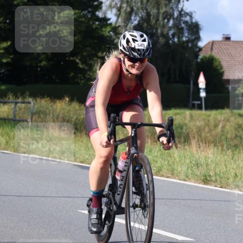 25.08.2024 - Elbe Triathlon Hamburg Fuchs,  Jonas http://msf.ph/oto/6854882 25.08.2024 10:37:42 Radfahren 540, 537, 712 meine-sportfotos.de