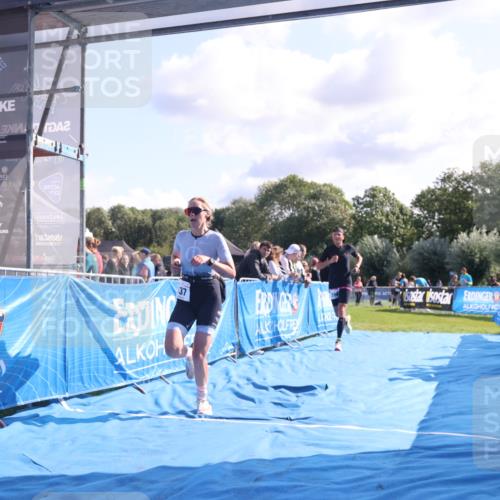 25.08.2024 - Elbe Triathlon Hamburg H.Heesch http://msf.ph/oto/6854888 25.08.2024 10:52:29 Ziel 137, 396 meine-sportfotos.de