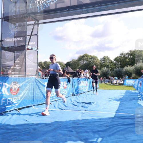 25.08.2024 - Elbe Triathlon Hamburg H.Heesch http://msf.ph/oto/6854906 25.08.2024 10:52:29 Ziel 137, 396 meine-sportfotos.de