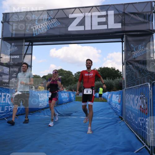 25.08.2024 - Elbe Triathlon Hamburg H.Heesch http://msf.ph/oto/6854907 25.08.2024 16:07:16 Ziel  meine-sportfotos.de