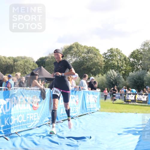 25.08.2024 - Elbe Triathlon Hamburg H.Heesch http://msf.ph/oto/6854925 25.08.2024 10:52:30 Ziel 137, 396 meine-sportfotos.de