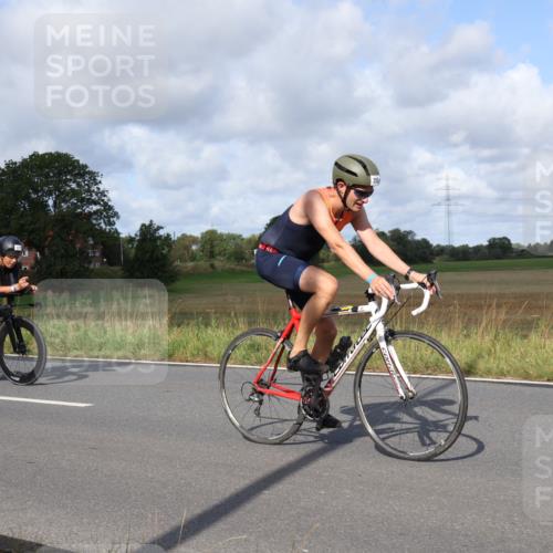 25.08.2024 - Elbe Triathlon Hamburg Fuchs,  Jonas http://msf.ph/oto/6854947 25.08.2024 10:04:23 Radfahren 356, 371, 350, 549 meine-sportfotos.de