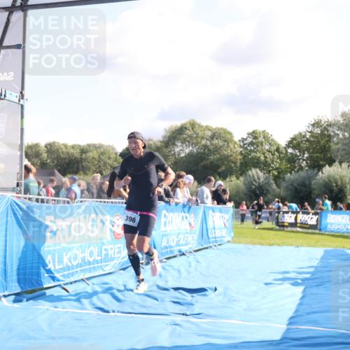 25.08.2024 - Elbe Triathlon Hamburg H.Heesch http://msf.ph/oto/6854962 25.08.2024 10:52:30 Ziel 137, 396 meine-sportfotos.de