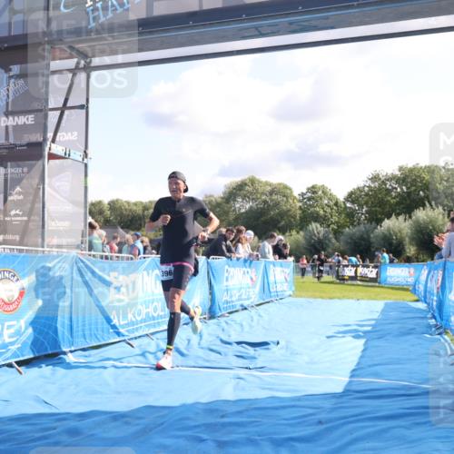 25.08.2024 - Elbe Triathlon Hamburg H.Heesch http://msf.ph/oto/6855004 25.08.2024 10:52:30 Ziel 137, 396 meine-sportfotos.de