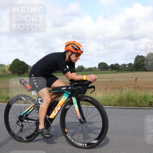 25.08.2024 - Elbe Triathlon Hamburg Fuchs,  Jonas http://msf.ph/oto/6855010 25.08.2024 10:04:26 Radfahren 356, 371, 350, 549 meine-sportfotos.de