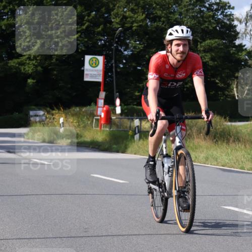 25.08.2024 - Elbe Triathlon Hamburg Fuchs,  Jonas http://msf.ph/oto/6855014 25.08.2024 10:37:50 Radfahren 537, 712, 646, 560, 760 meine-sportfotos.de