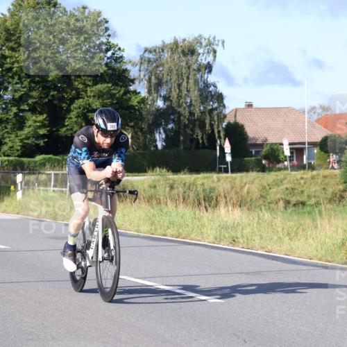 25.08.2024 - Elbe Triathlon Hamburg Fuchs,  Jonas http://msf.ph/oto/6855027 25.08.2024 09:18:08 Radfahren 391, 326, 107, 339 meine-sportfotos.de
