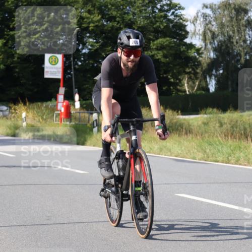 25.08.2024 - Elbe Triathlon Hamburg Fuchs,  Jonas http://msf.ph/oto/6855040 25.08.2024 10:37:56 Radfahren 646, 560, 760, 462, 520, 687 meine-sportfotos.de